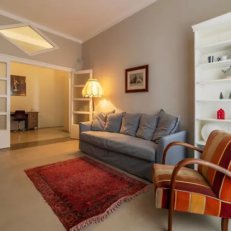 Guesthost - Piazza Bainsizza Elegant *