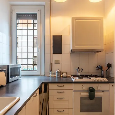 Guesthost - Piazza Bainsizza Elegant Roma