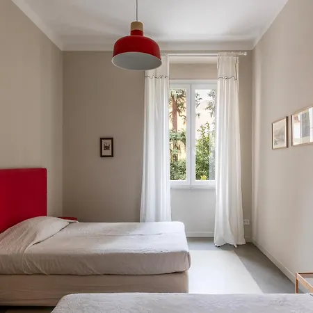 Guesthost - Piazza Bainsizza Elegant Apartmán *