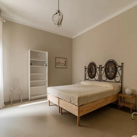 Guesthost - Piazza Bainsizza Elegant Apartmán