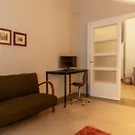 Apartment Guesthost - Piazza Bainsizza Elegant